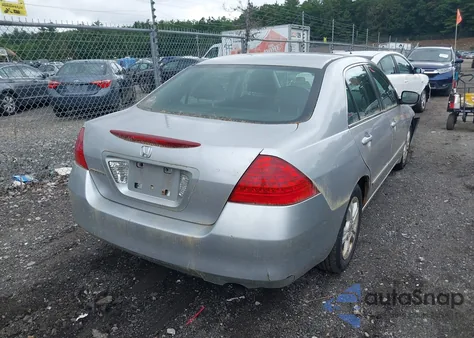 2006 Honda Accord 2.4 Ex z USA, uszkodzony, nr VIN 1HGCM56736A185832